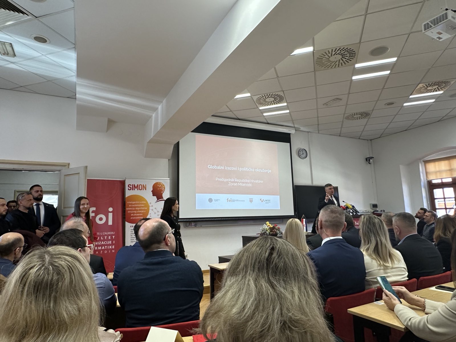 LOUISE - Laboratory for Data Mining and Intelligent Systems